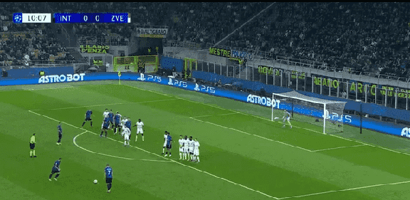 多特蒙德主场大捷，球员赛后激动庆祝胜利，增加查看.的简单介绍