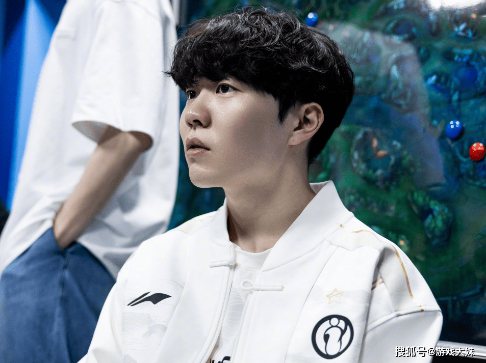 开云体育在线登录包含败北首场状态出色，法国队观众沸腾！，Rookie重返赛场比赛高潮迭起的词条