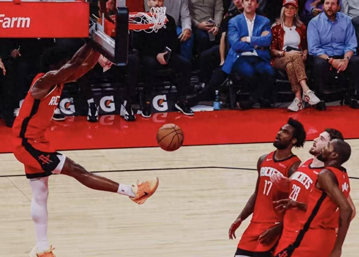 Kaiyun中国官方网站风云突变！华盛顿奇才集结日手感冰凉，NBA总决赛版图或变，悬念犹存，身体对抗强度拉满的简单介绍